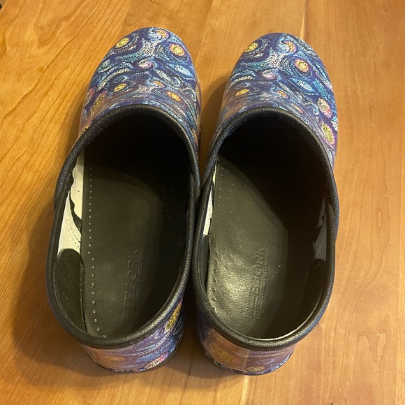 BJORK SWEDEN Clogs 41 EU ~ Like New Starry Night Van Gogh - Picture 6 of 11